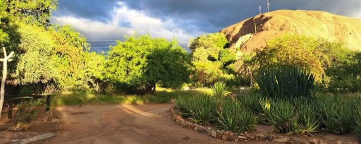 Excursión guiada a la roca de los hacedores de lluvia