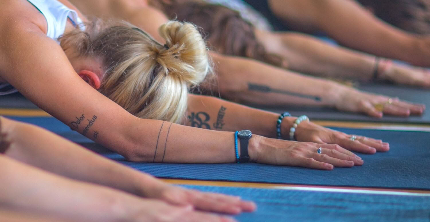 Alineándose con la naturaleza: un retiro de yoga del solsticio de invierno