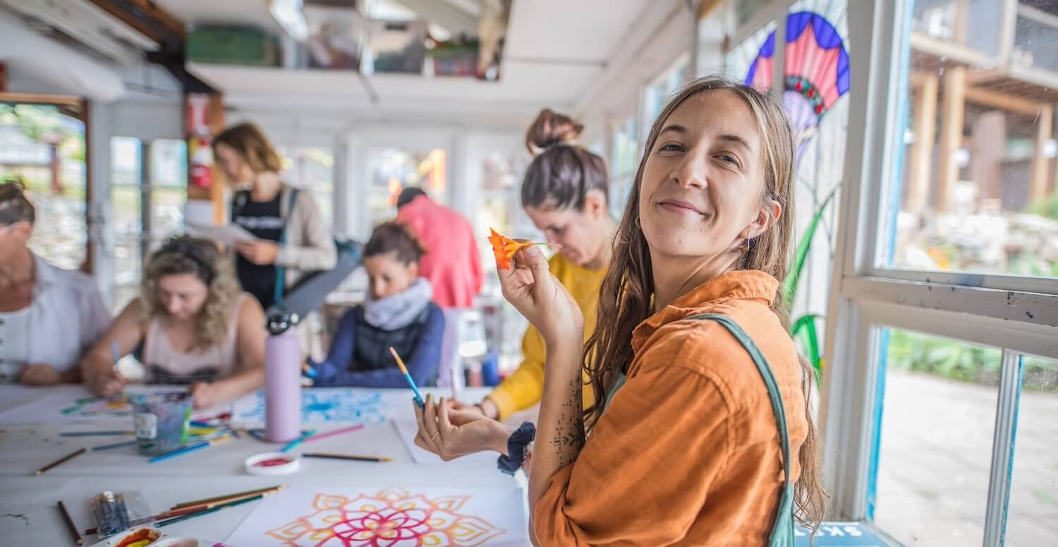 Sanación a través de la creatividad: fusionando arte y psicología para el crecimiento personal y el cambio