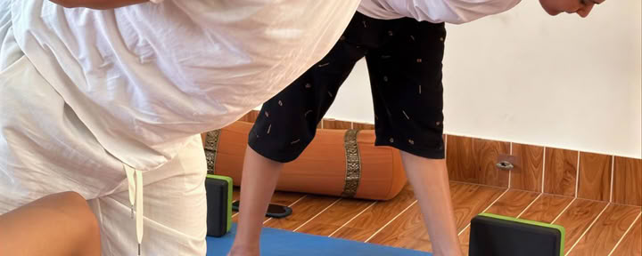Formación de profesores de yoga de 100 horas en Rishikesh
