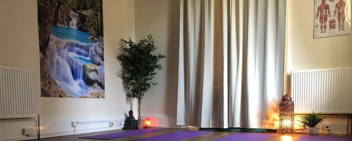 Mini retiro matutino de yoga — Holistic Essences