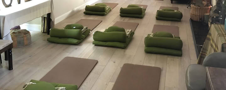 Retiro de noviembre de 2026 — Holistic Essences