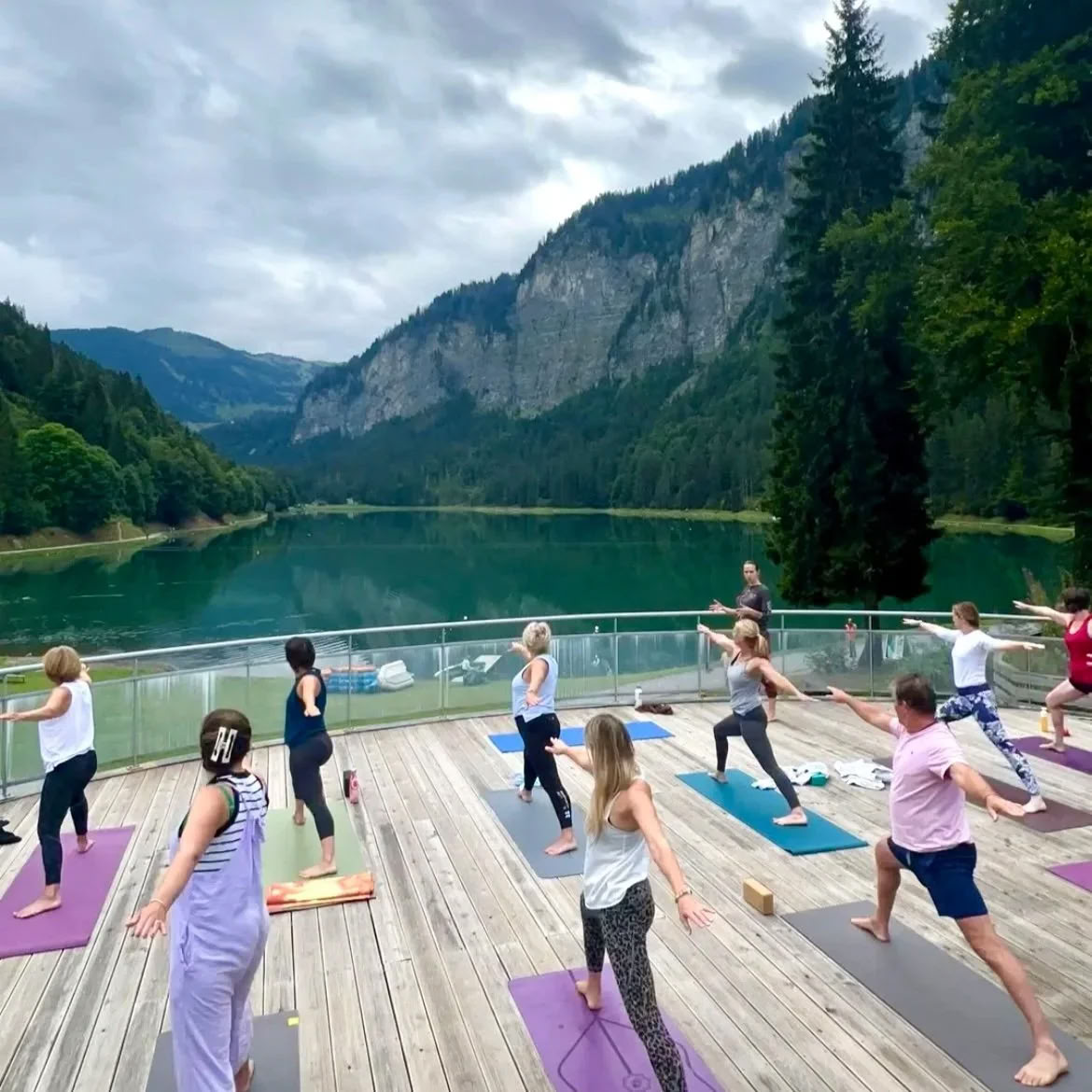 Retiro Volver a Casa: Retiro de mindfulness, yoga y senderismo en los Alpes franceses