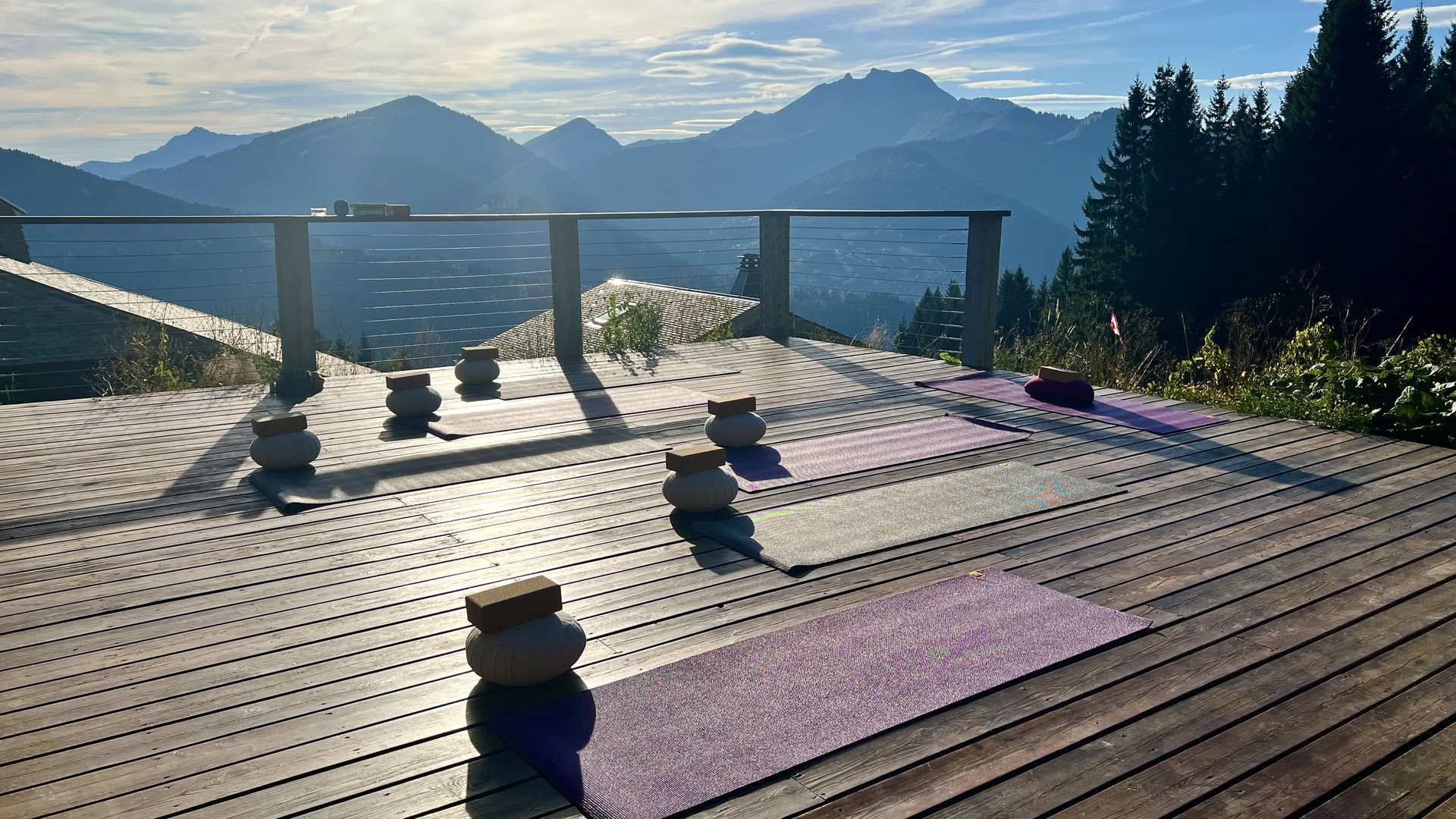 Retiro Volver a Casa: Retiro de mindfulness, yoga y senderismo en los Alpes franceses