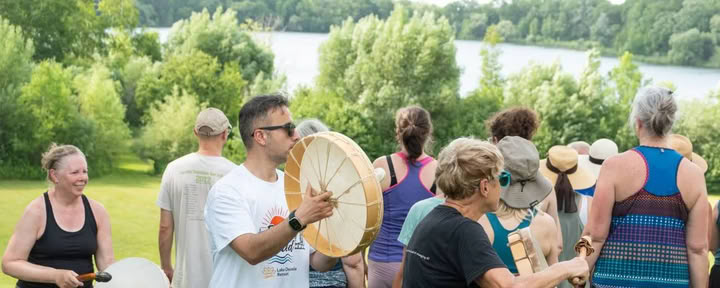 Festival de bienestar de finales de verano — Retiro Lake Osceola