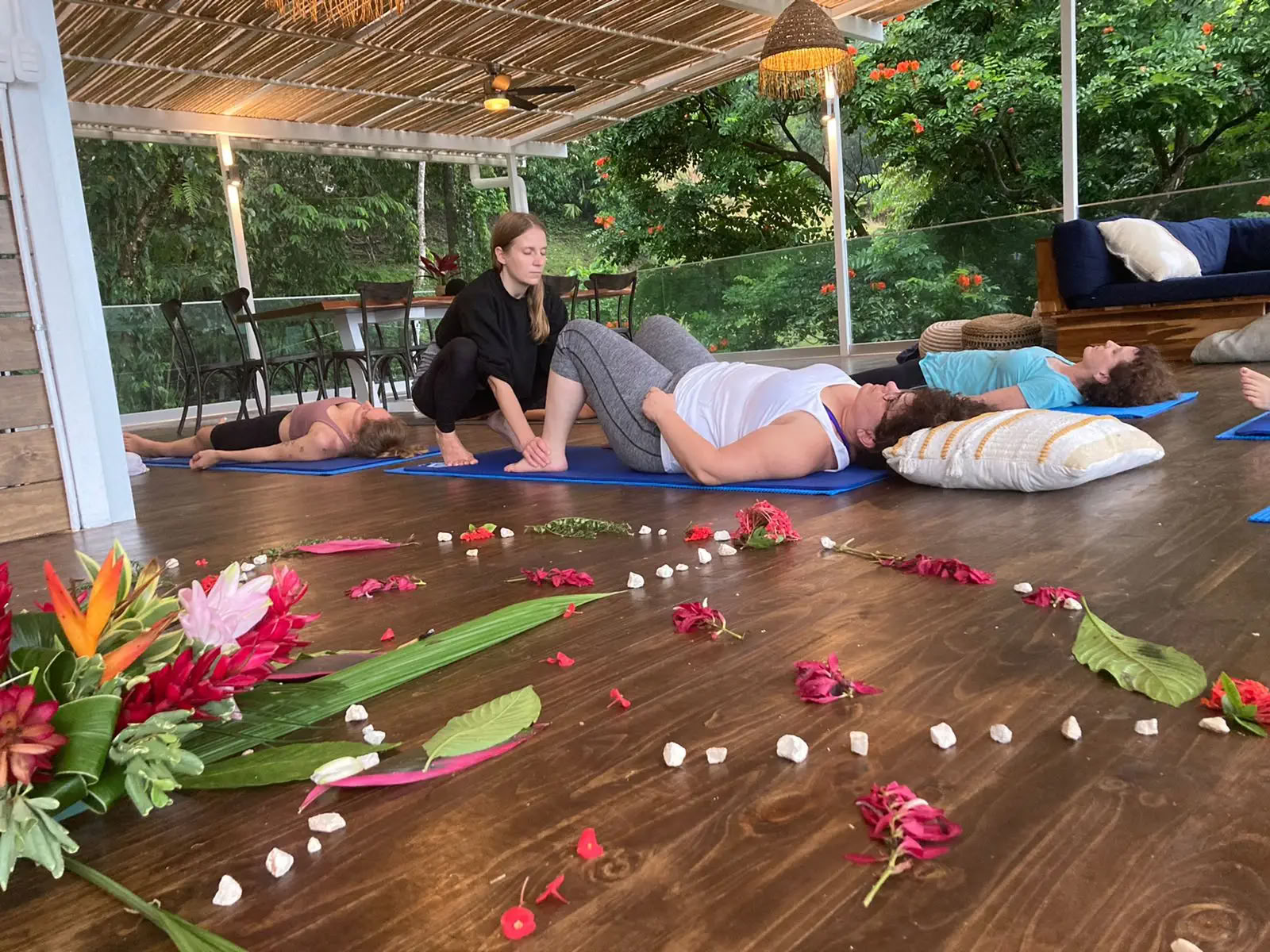 Retiro de meditación y yoga de atención plena en silencio