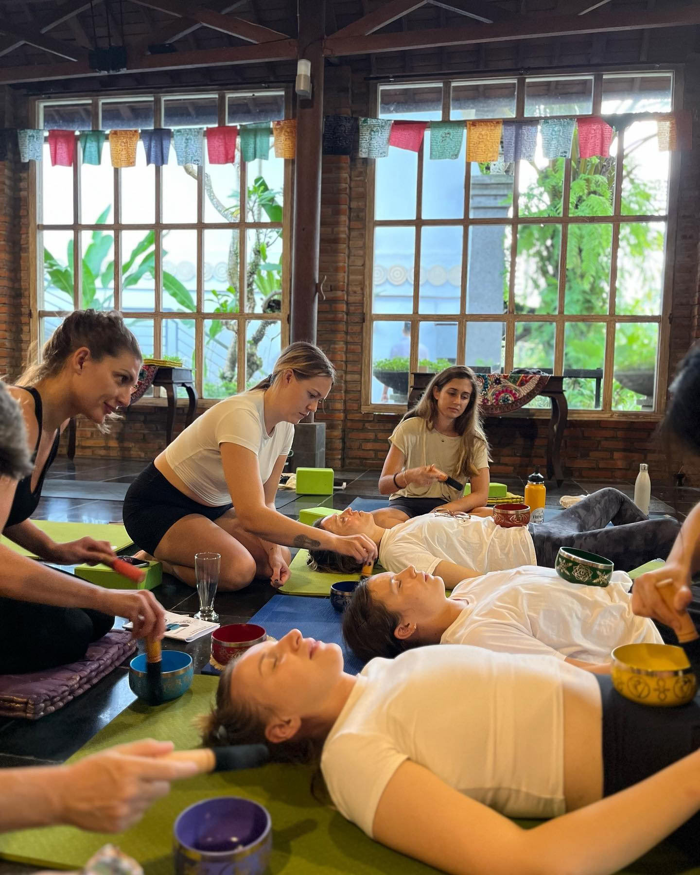 Curso de formación de profesores de yoga aéreo de 7 días en Bali