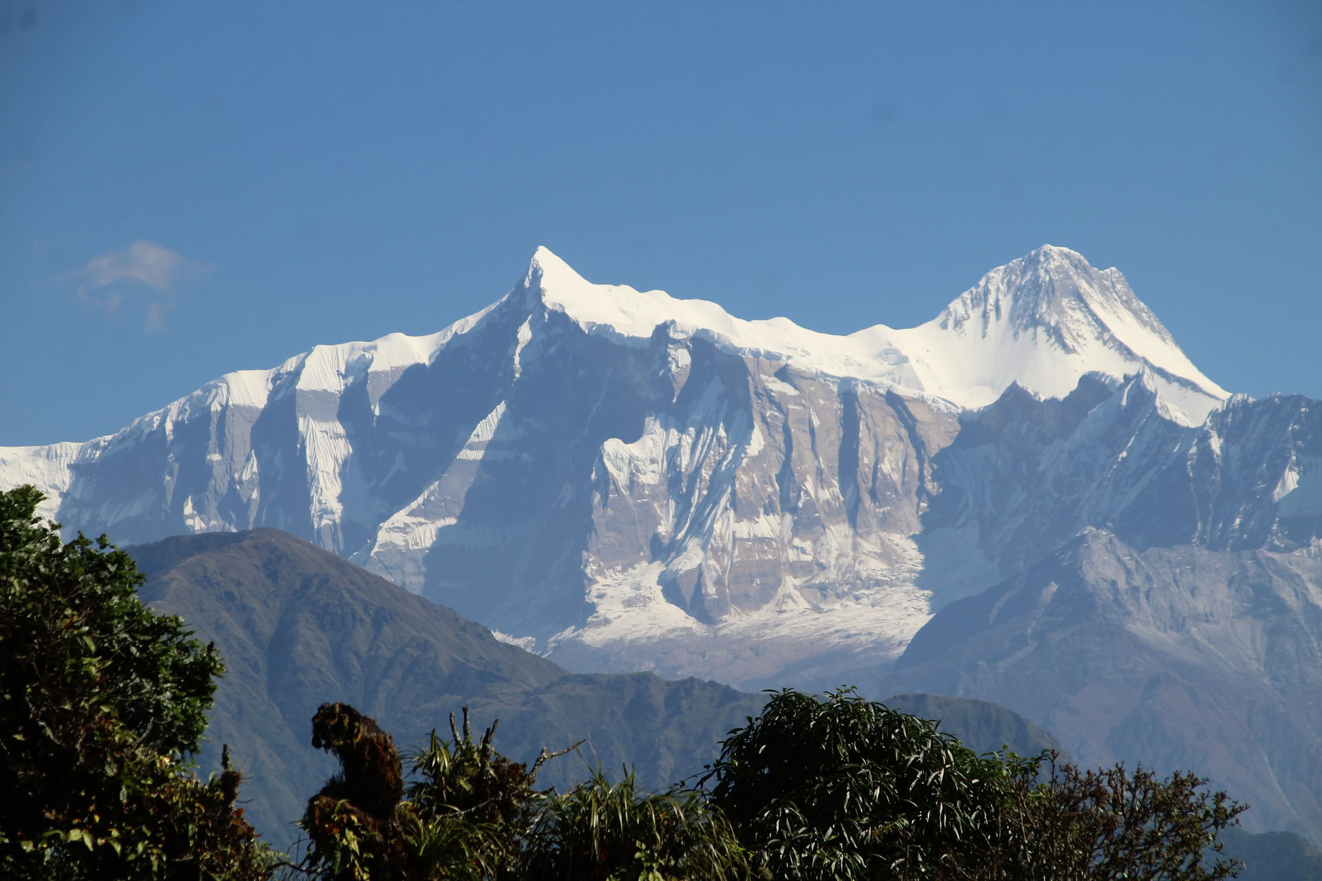 Formación de profesores de yoga de 200 horas con vistas al Himalaya en Astam, cerca de Pokhara
