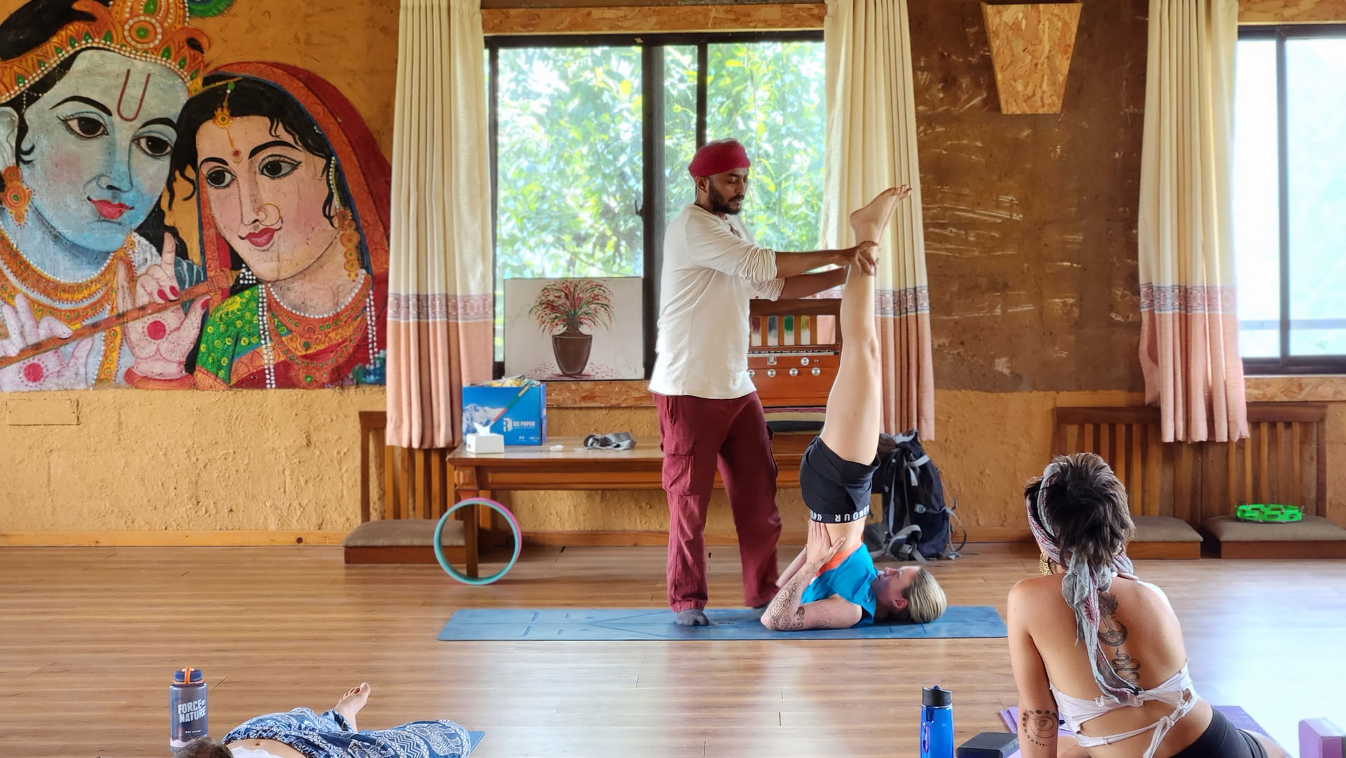 Curso de Formación de Profesores de Yoga con Vista al Himalaya (5 de octubre de 2026)