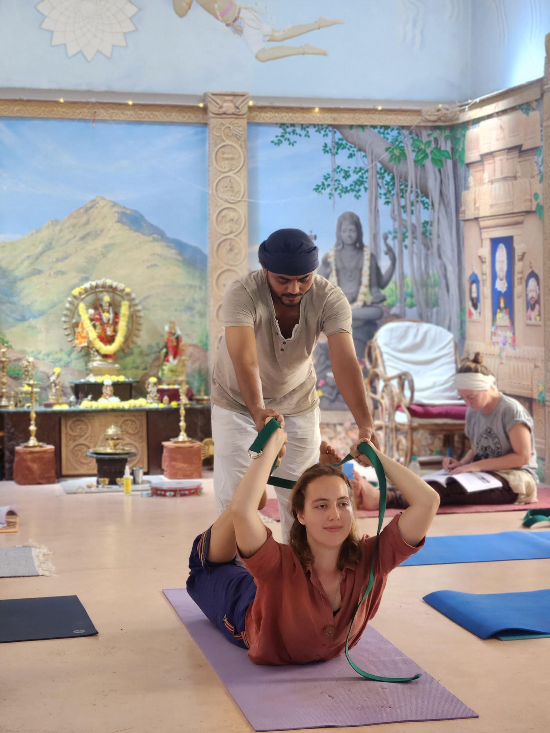 Formación de Profesores de Yoga de 200 Horas
