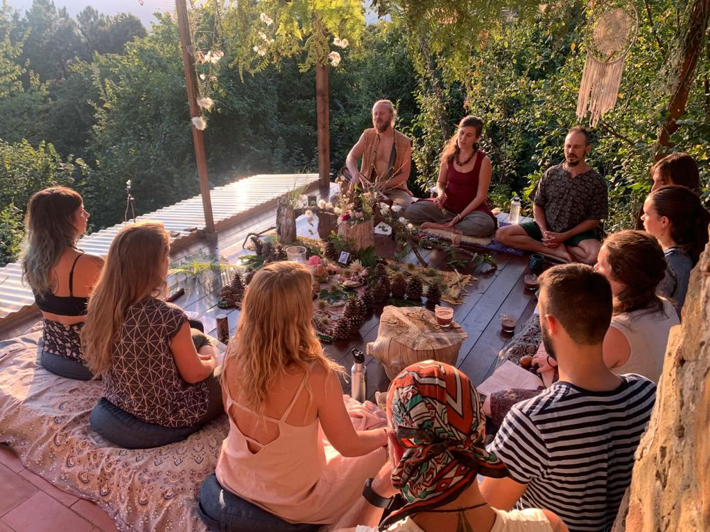 RYT de 200 horas · Toscana, Italia · Certificado por Yoga Alliance