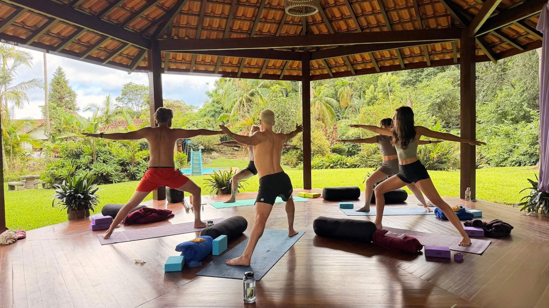 Retiro de yoga inmersivo de 6 días en Brasil