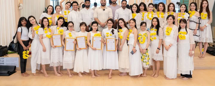 Formación de profesores de yoga de 500 horas en Ciudad Ho Chi Minh