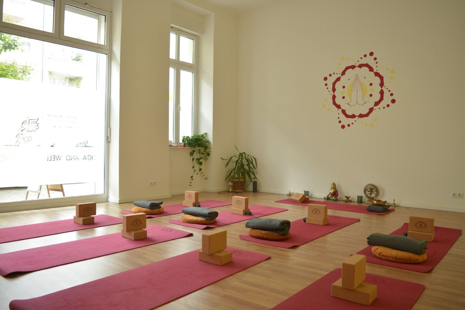 Taller de Pranayama y Breathwork en Berlín — Certificado YACEP