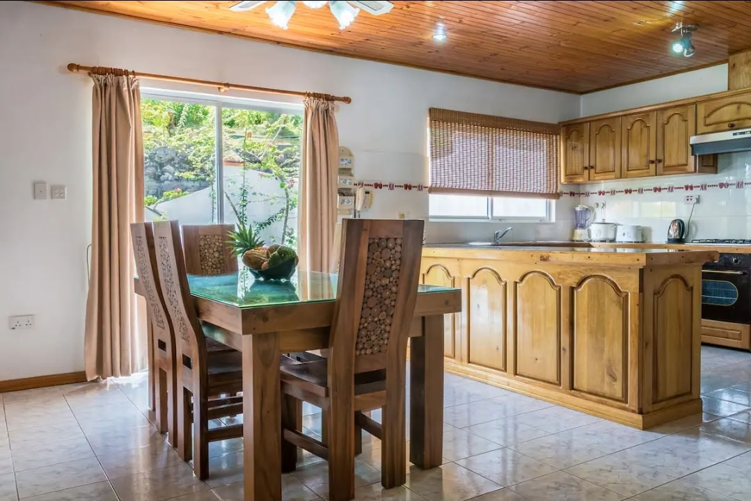 Océano del Corazón | Retiro en Seychelles | Habitación compartida para reserva anticipada