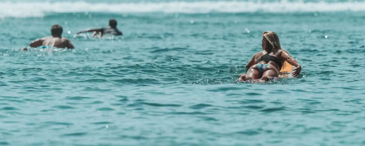 Retiro de campamento de surf