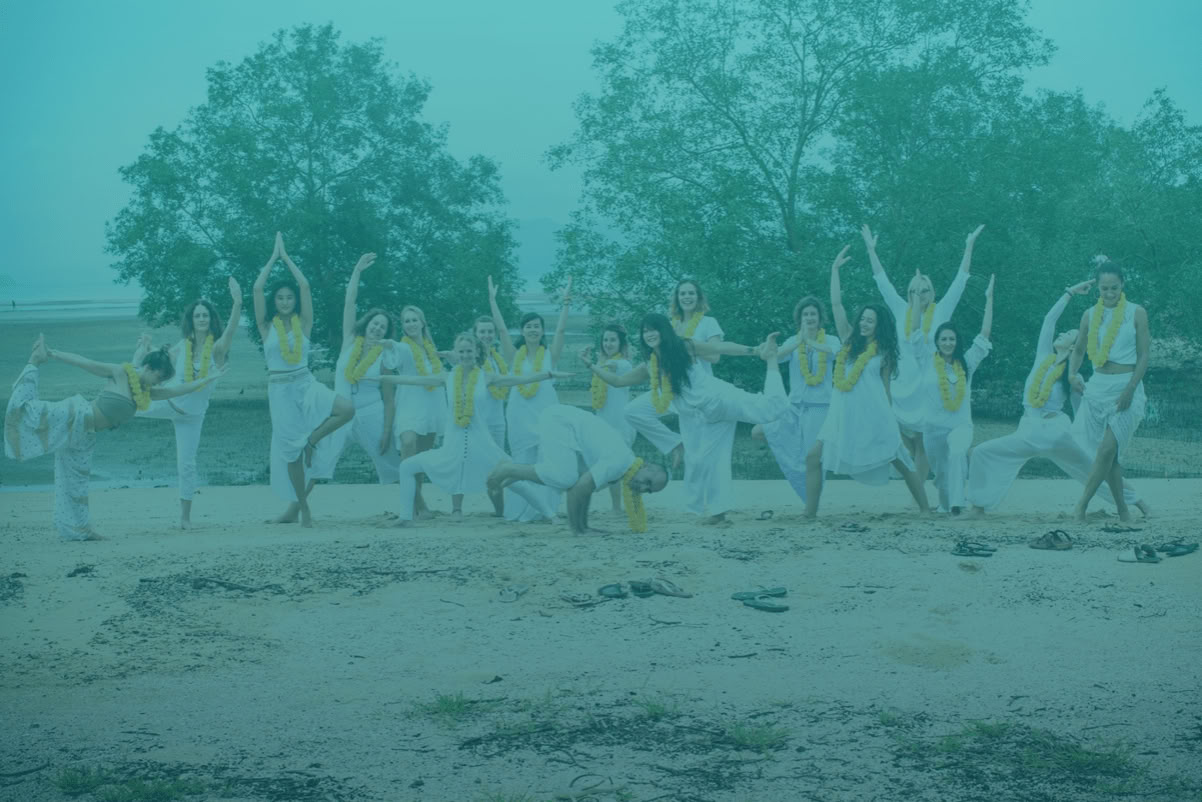 Formación de Profesores de Yoga Holística y Terapia de Sonido de 200 Horas