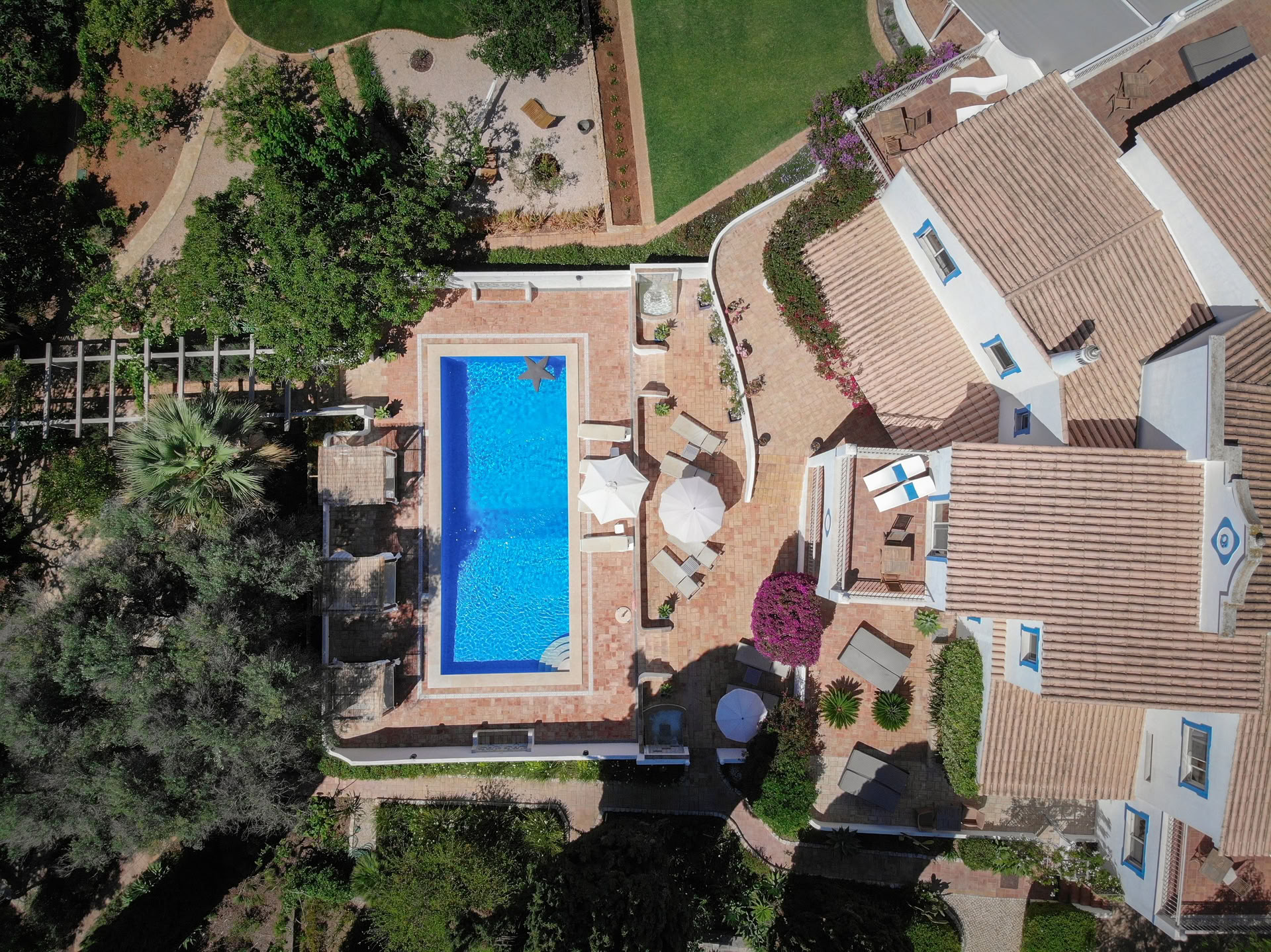 El Retiro Empoderado: Aventura y Bienestar en Portugal