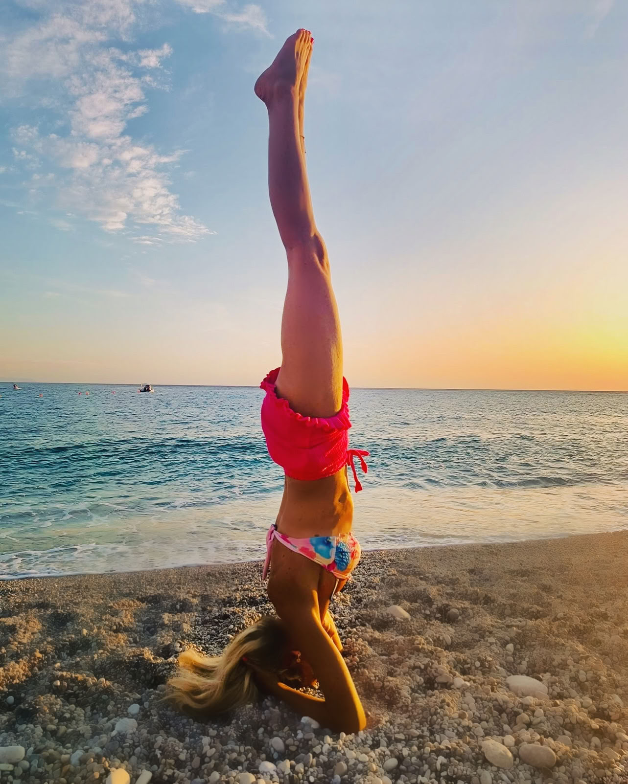 Guerrero Costero: Un Retiro de Artes Marciales y Yoga Frente a la Playa en la Playa de Divjaka