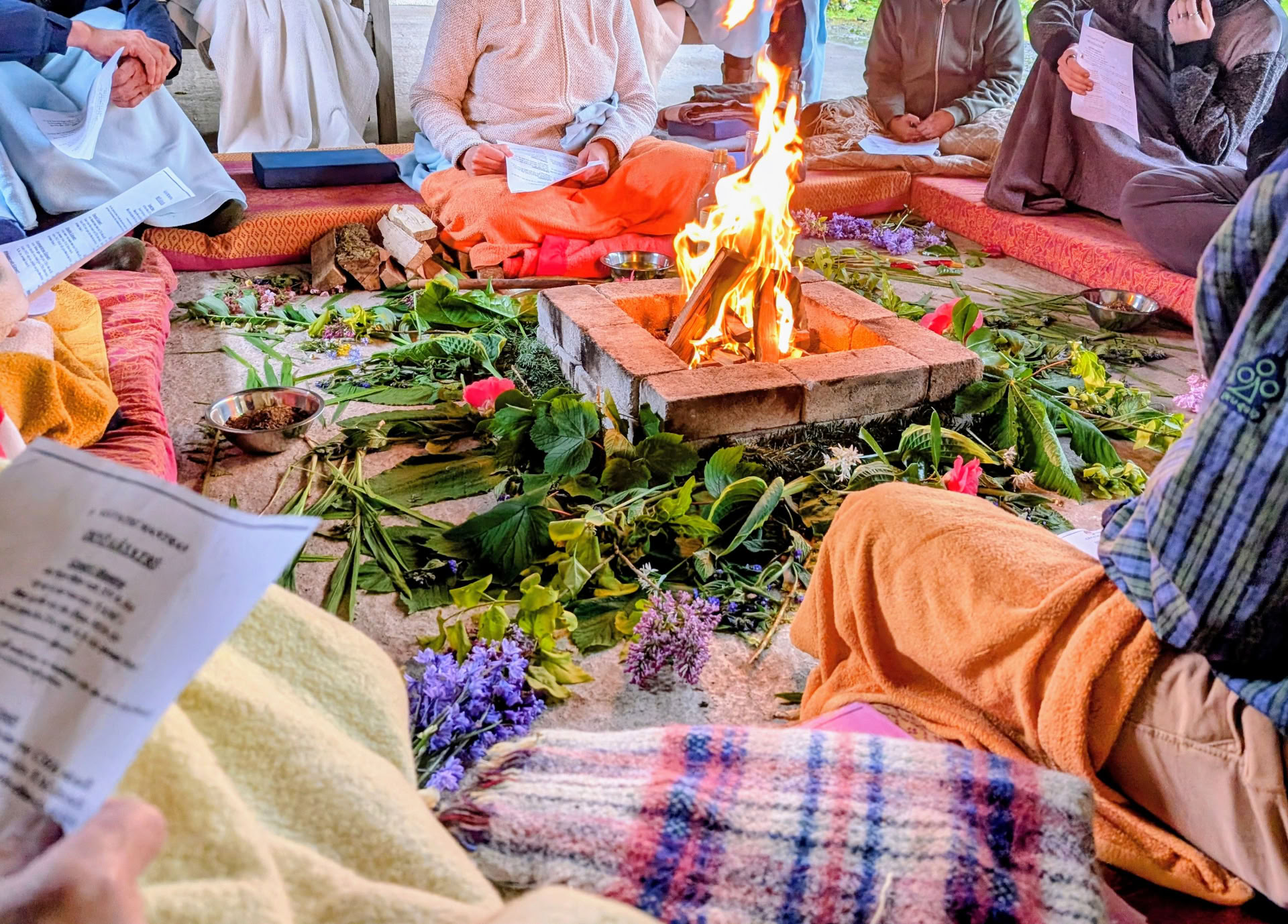 Formación de Profesores de Yoga en Silla Lakshmi Voelker