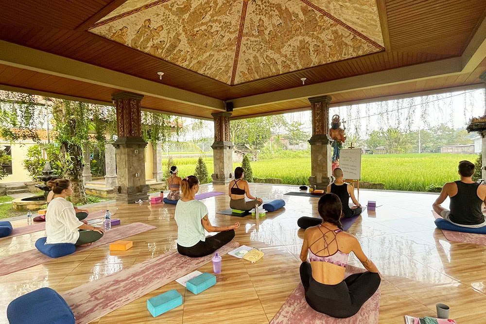 Formación de Profesores de Yoga Ashtanga Vinyasa de 200 Horas en Bali