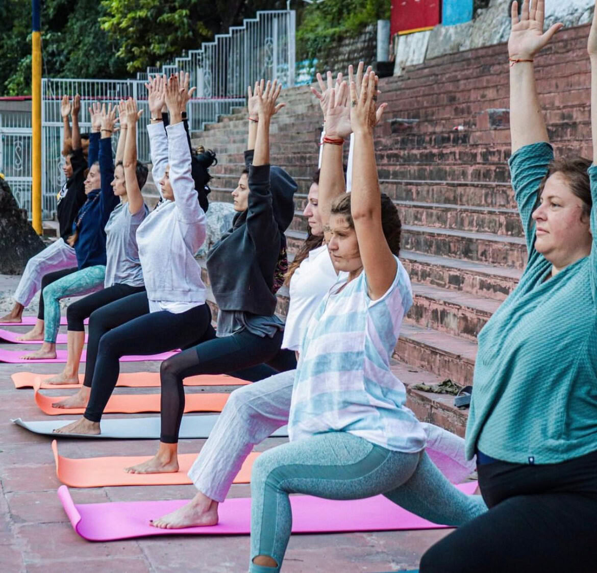 Formación de profesores de yoga de 100 horas