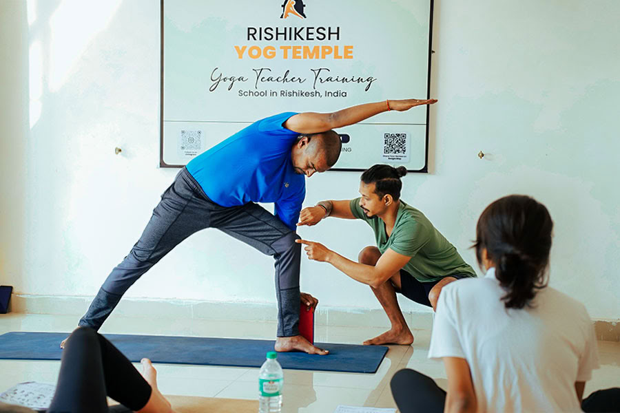 Retiro de yoga sanador de 7 días en Rishikesh, India