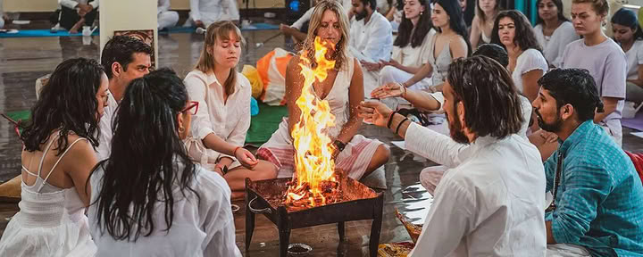 Retiro de yoga sanador de 7 días en Rishikesh, India