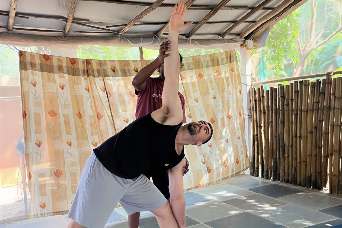 Formación de retiro de yoga en Goa para principiantes