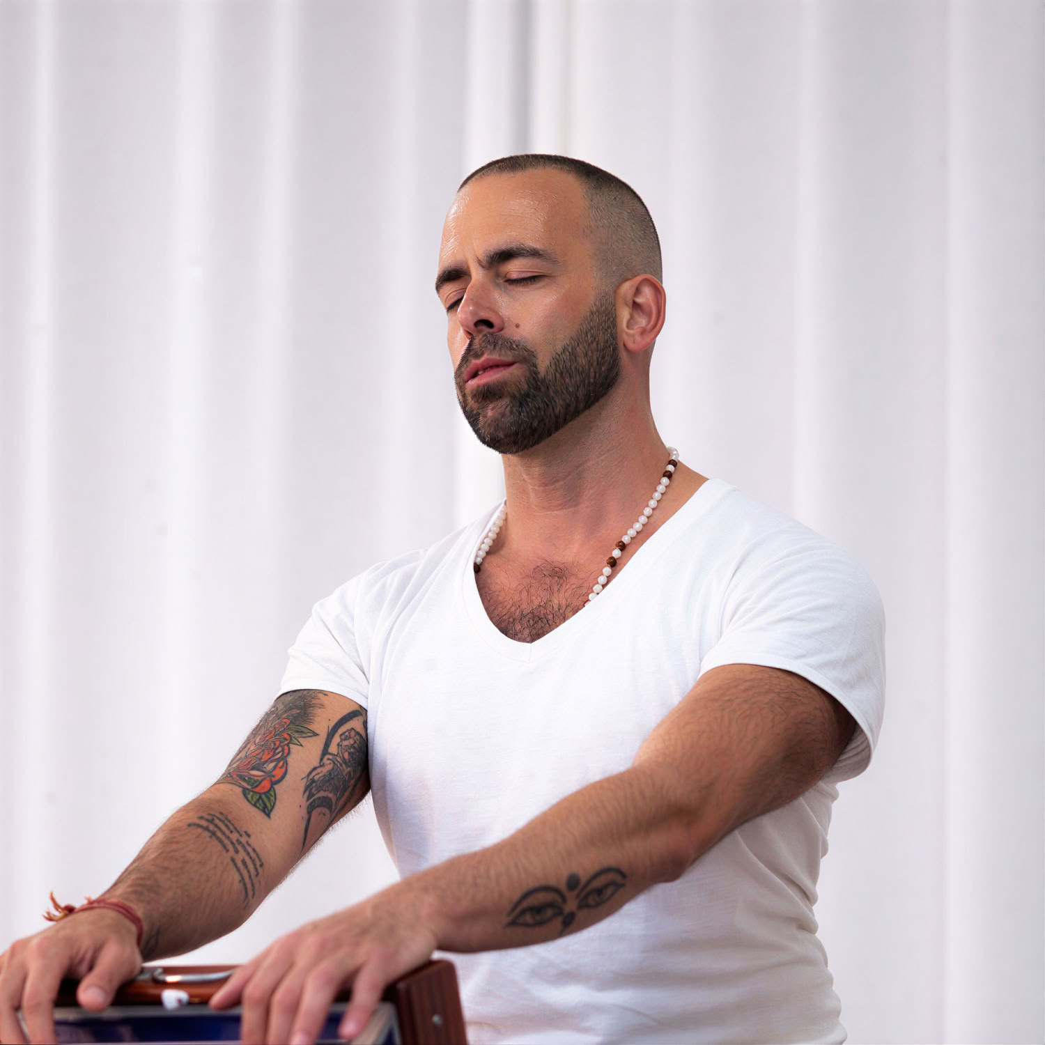 Clase magistral: Clase magistral de mantra y movimiento de yoga