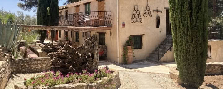 Retiro de Yoga y Pilates en The Hacienda Retreat Centre, Andalucía, España