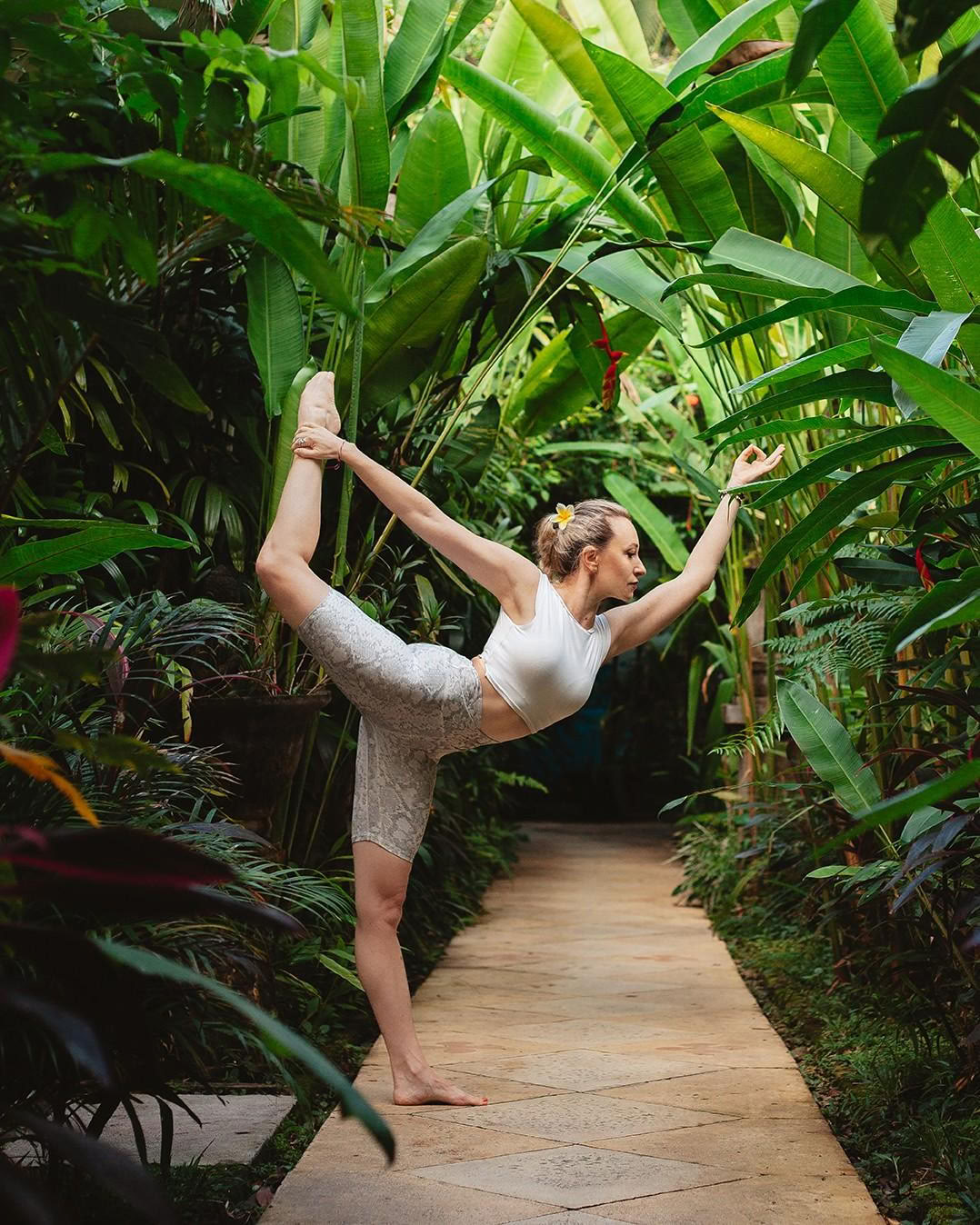 Formación de profesores de yoga de 300 h