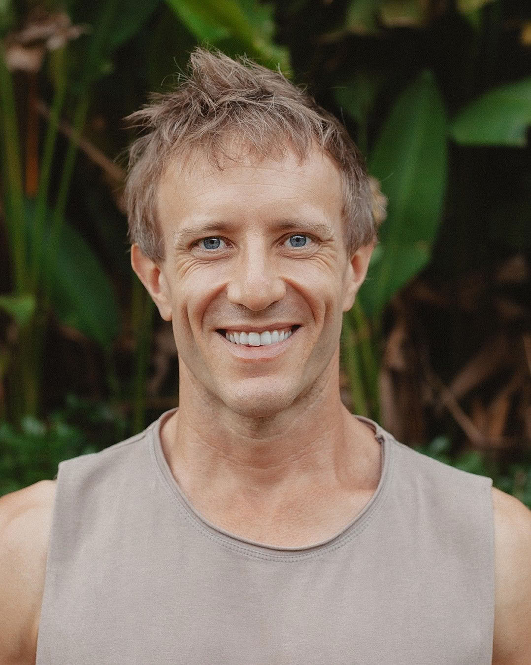 Formación de Profesores de Yoga de 200 horas / 04 abr - 02 may 2027