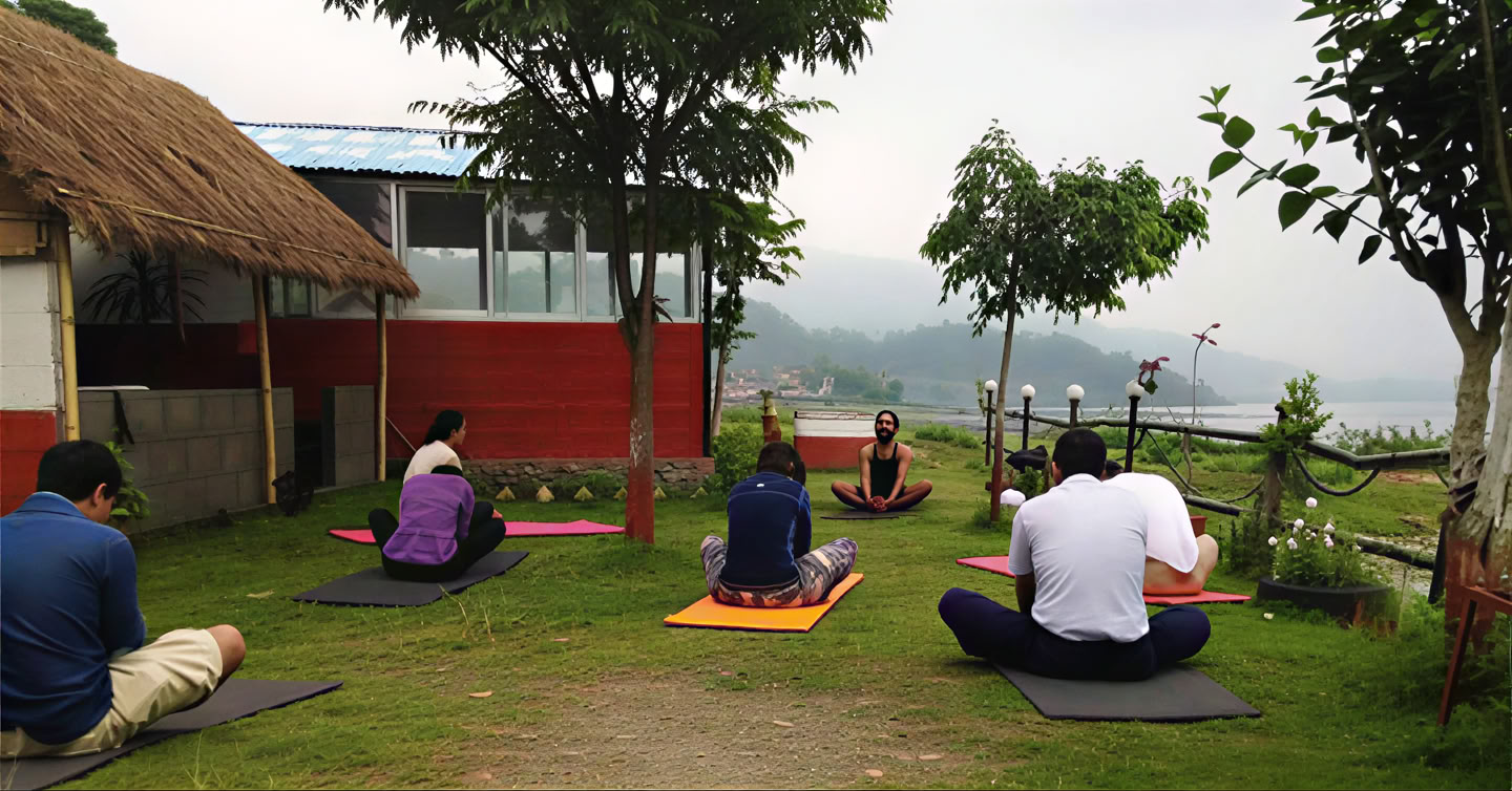 Trekking de yoga a Gosaikunda en Nepal – 8 días