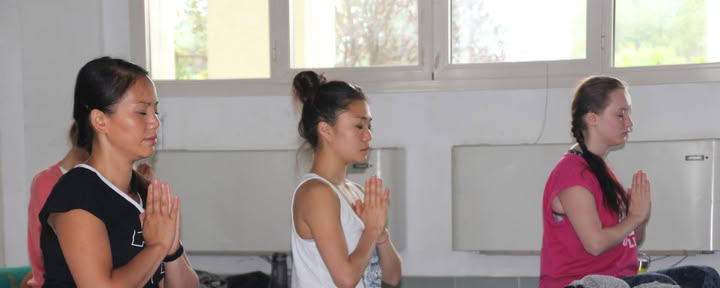 Curso de Formación de Profesores de Yoga RYT 500 Horas en Italia