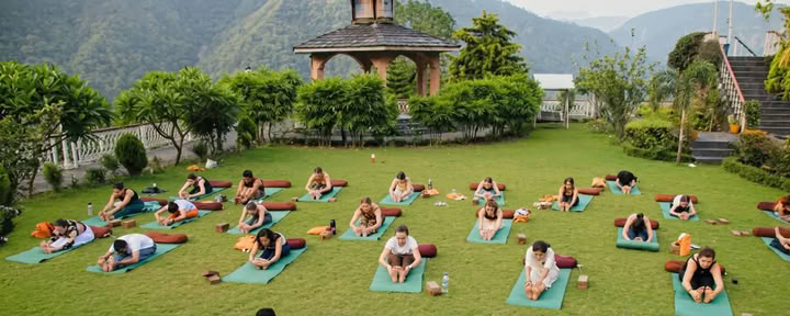 Formación de profesores de yoga RYT de 200 horas en Rishikesh, India