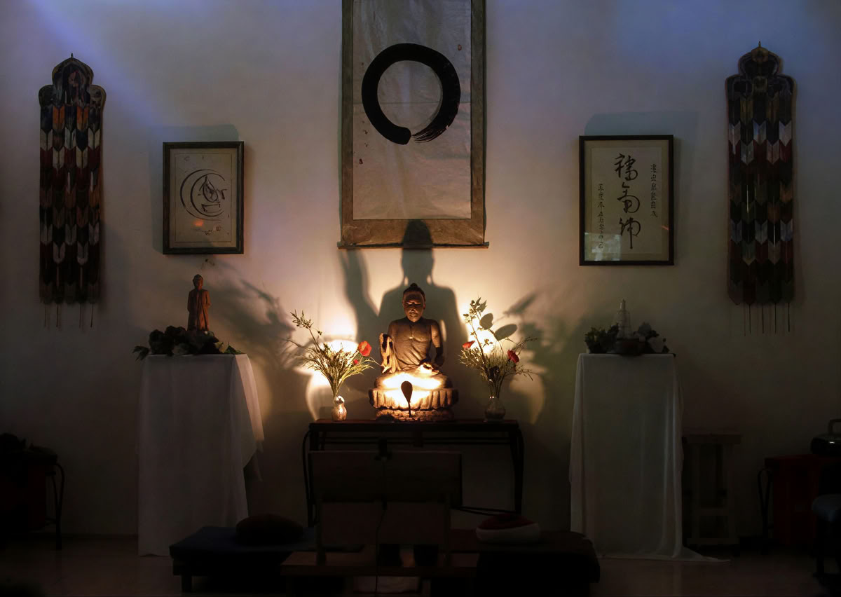 En Paz con Nosotros Mismos: un retiro de meditación vipassana