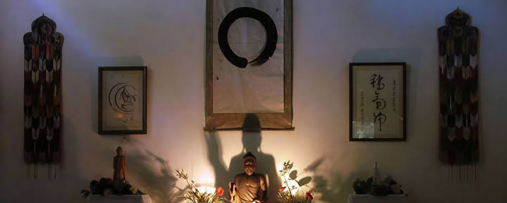 En Paz con Nosotros Mismos: un retiro de meditación vipassana
