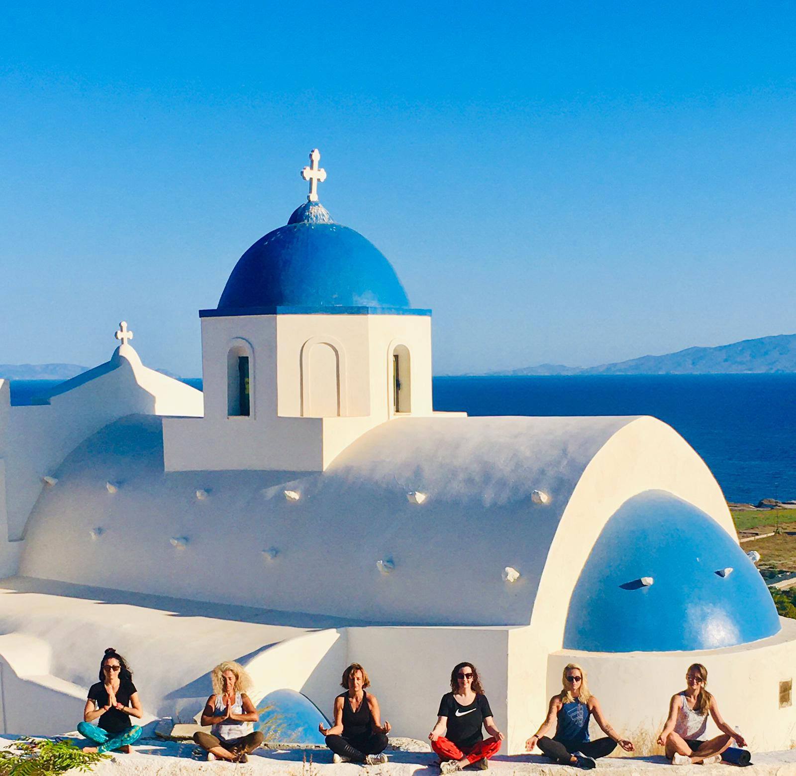Vacaciones de yoga en Santorini