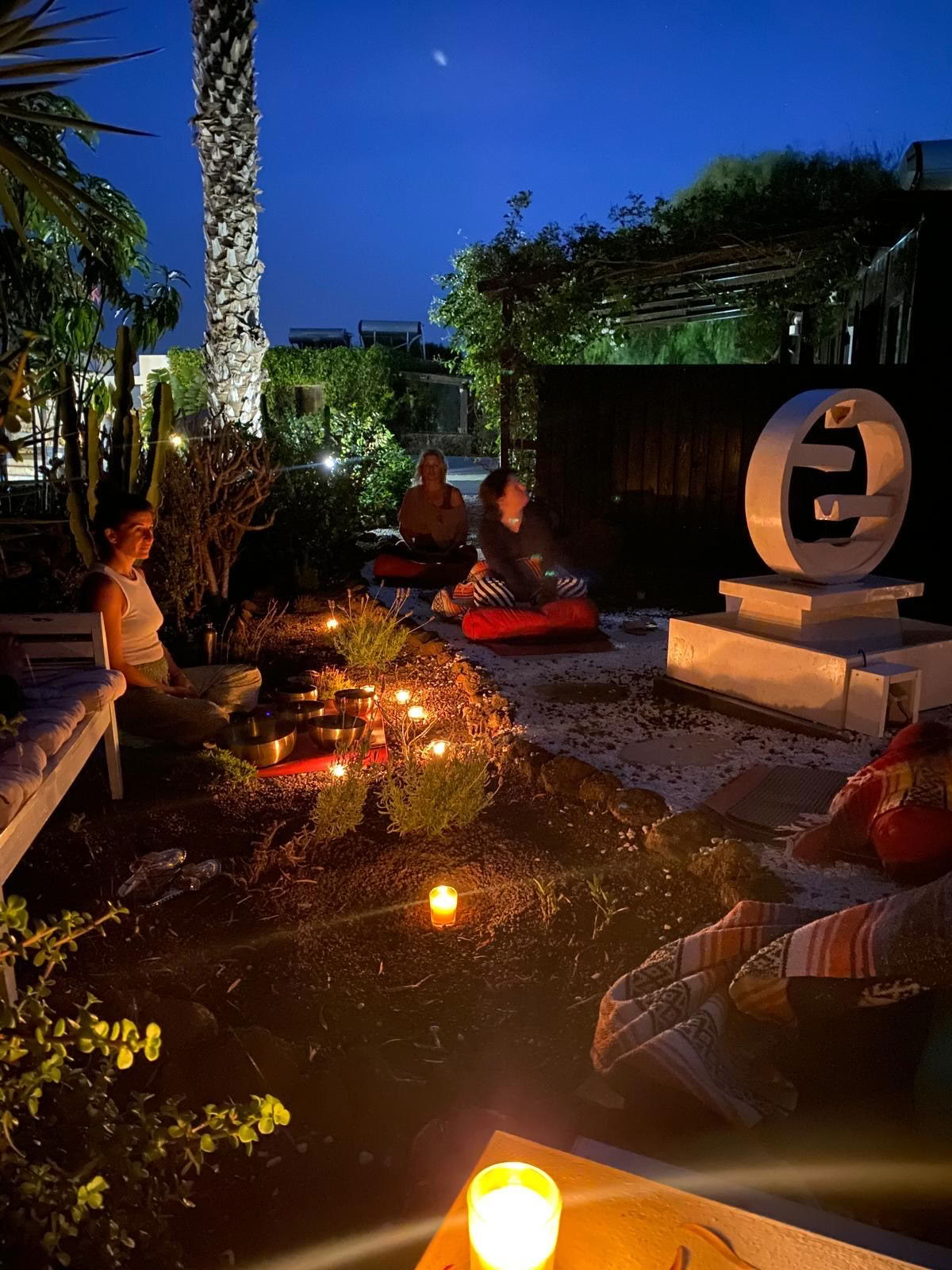 Retiro de luz de luna y mandalas