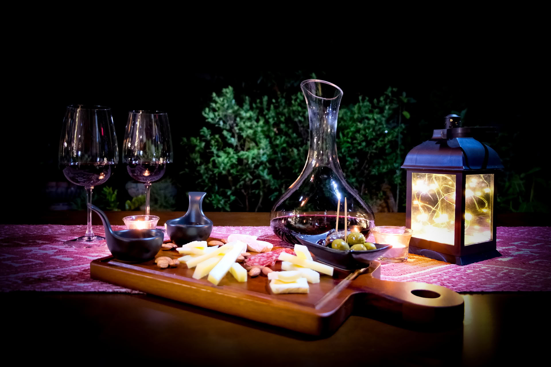 Un brindis por el bienestar – yoga y vino