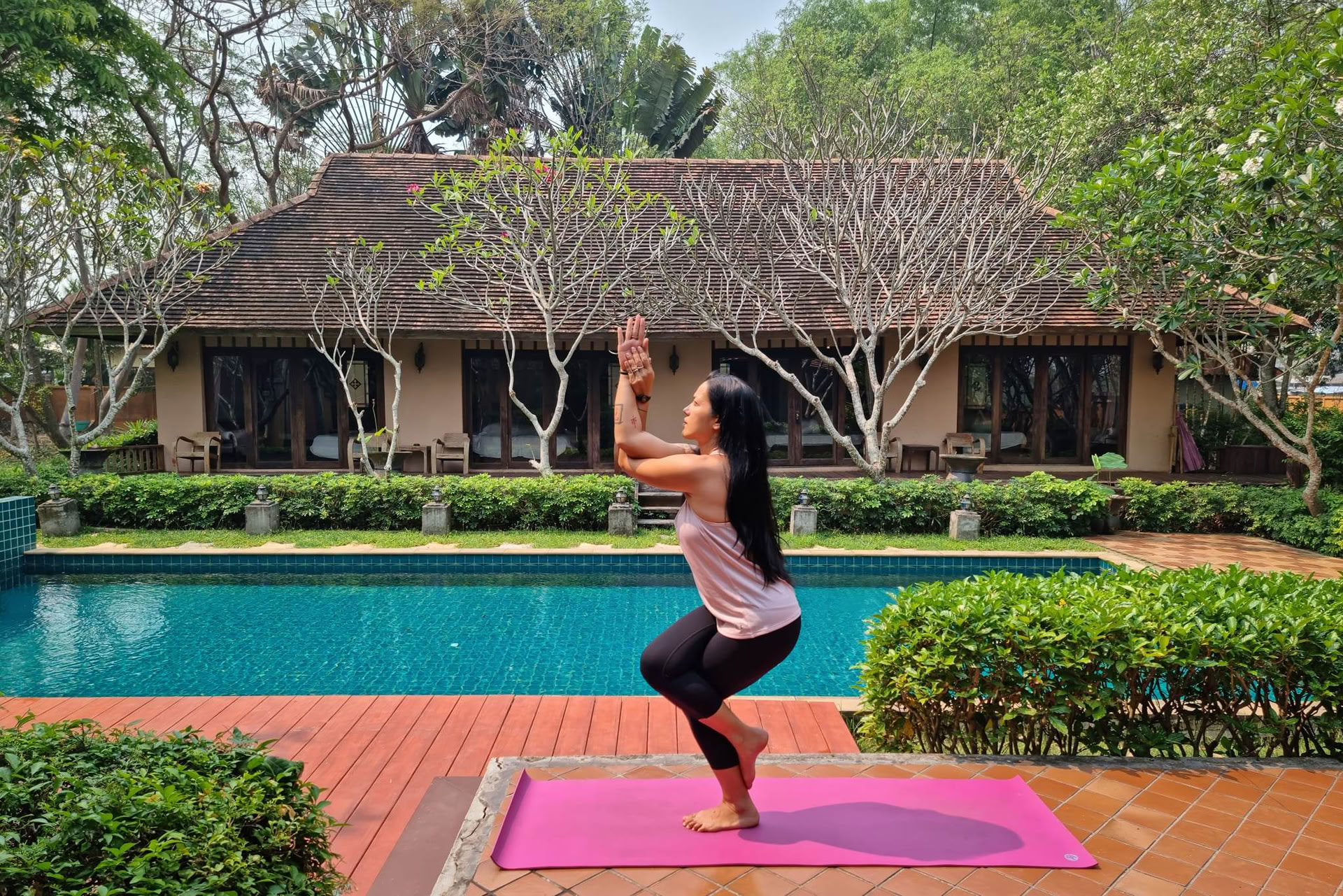 Escapada exclusiva de yoga y vino de una noche