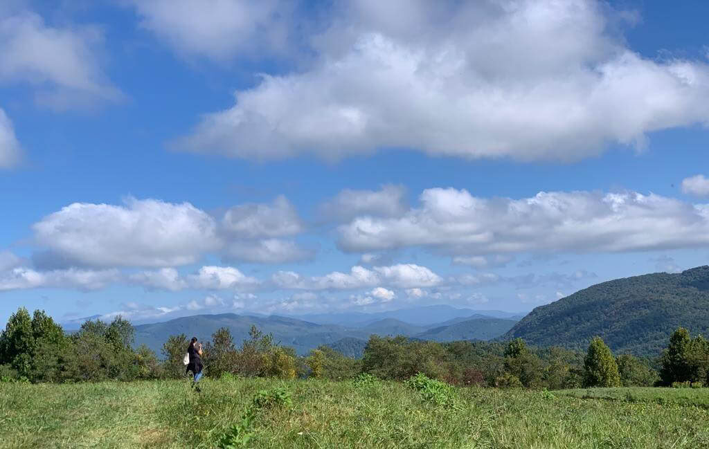 Retiro privado de yoga para principiantes de 4 días en el oeste de Carolina del Norte