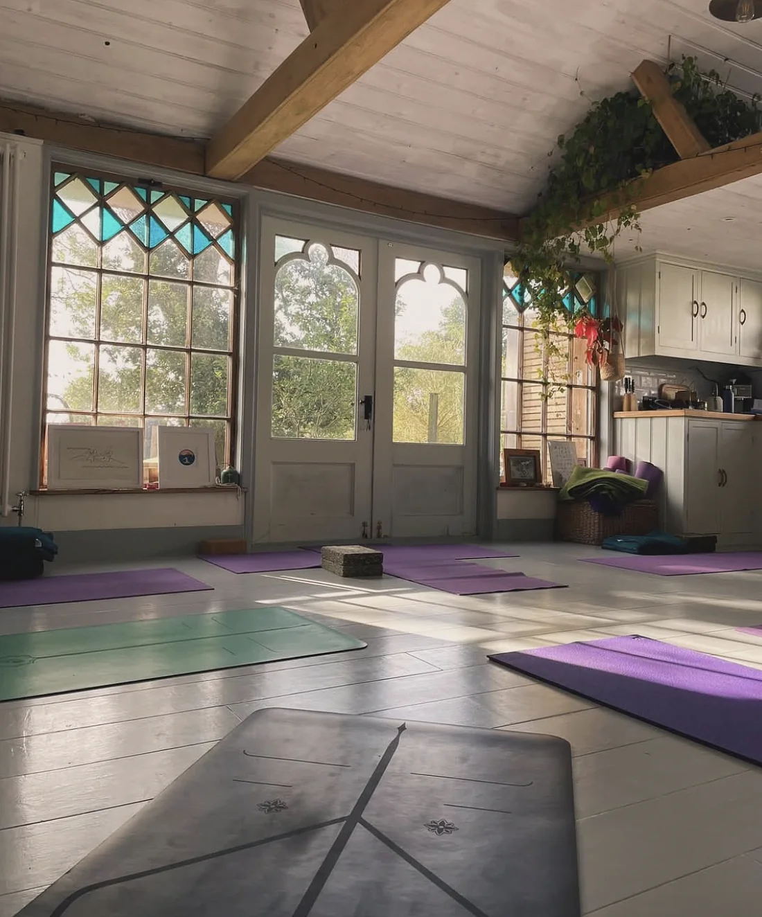 Retiro de yoga en el suroeste de Francia: una exploración de la creatividad y el descanso