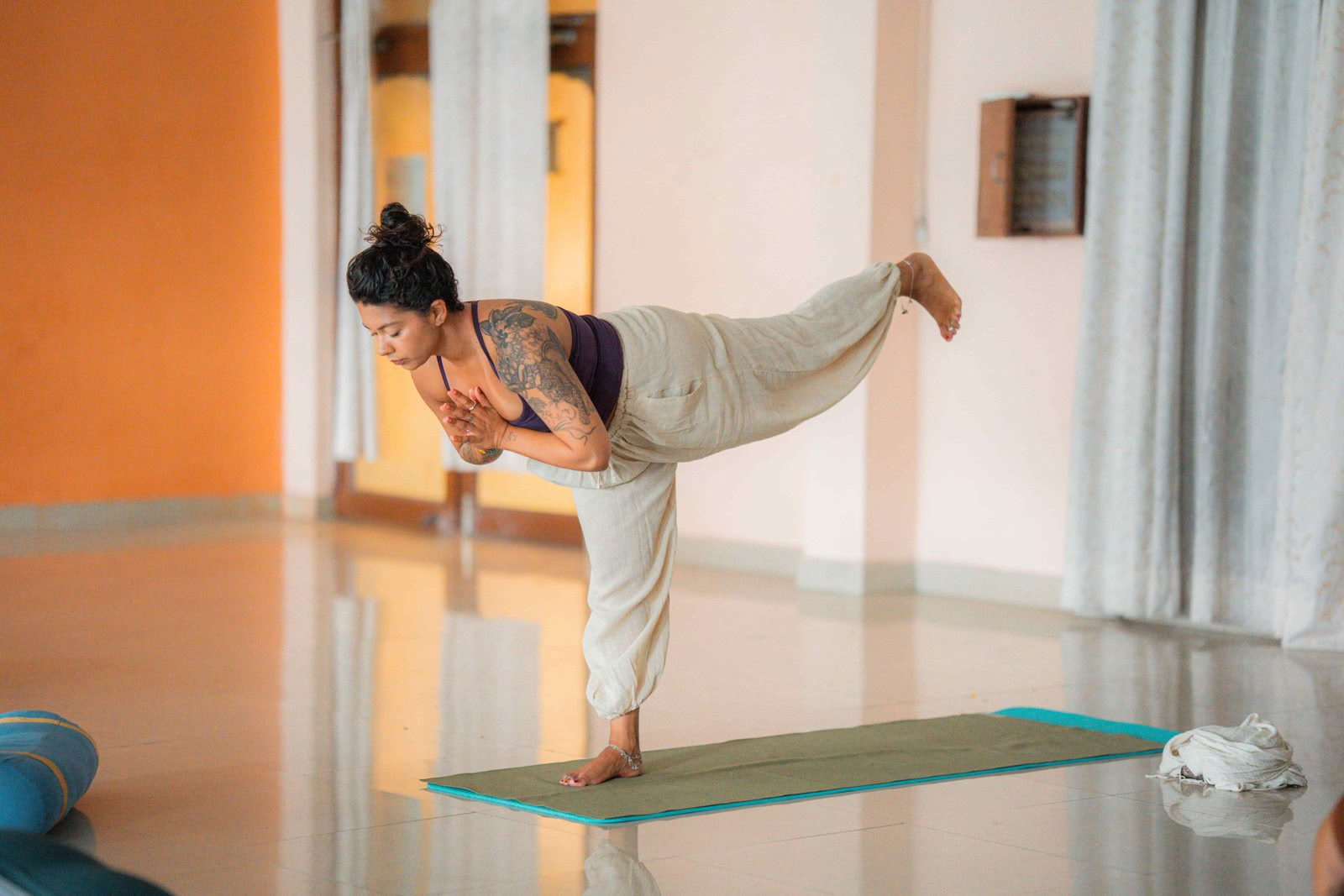 Formación de profesores de yoga de 100 horas en Rishikesh