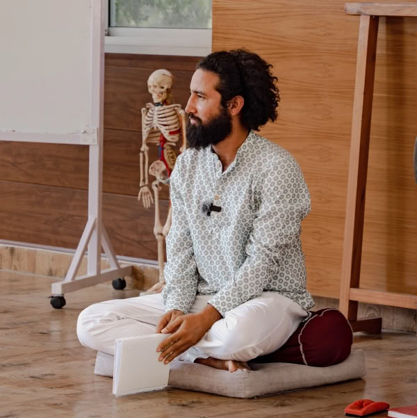 Formación de profesores de yoga de 100 horas en Rishikesh
