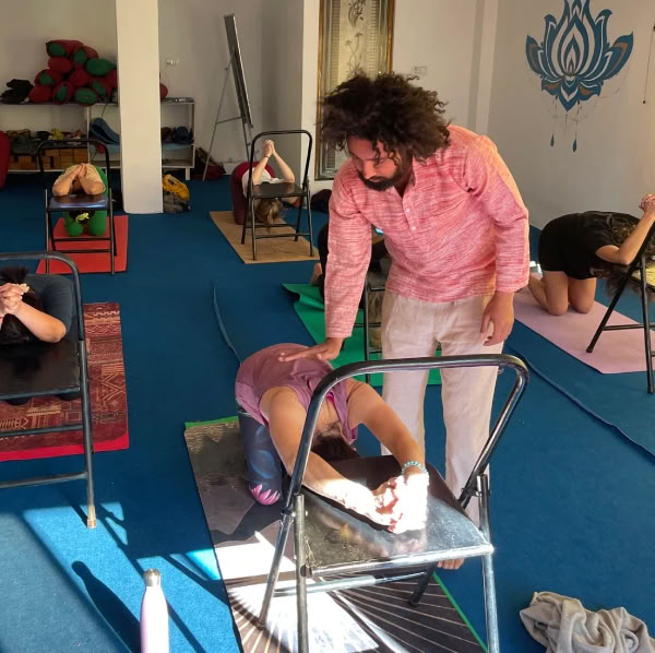 Formación de profesores de yoga de 100 horas en Rishikesh