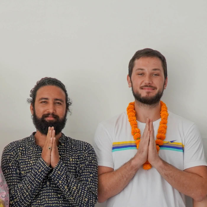 Formación de profesores de yoga de 100 horas en Rishikesh