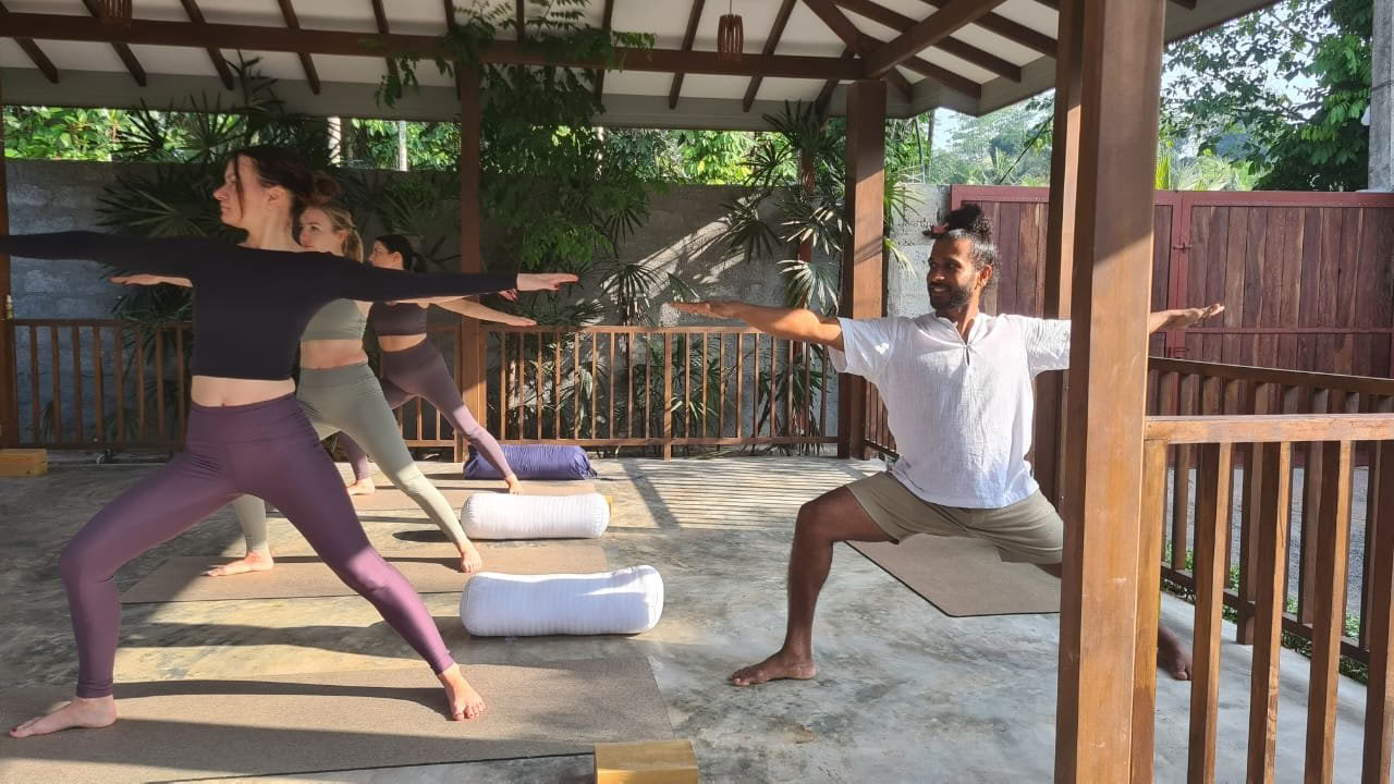 Retiro de Visión de Año Nuevo en Yoga Bee Sri Lanka