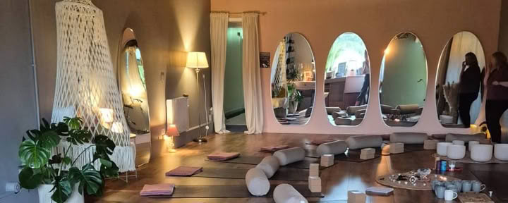 Muévete Bien: Yoga y Movilidad 60+